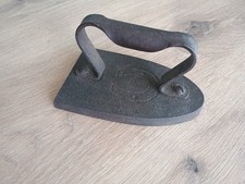 Ancien Fer A Repasser en fonte