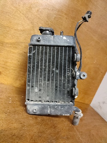 Radiateur droit avec - radiateur,
