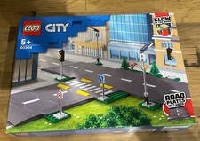 SET BOITE LEGO CITY 60304 Road