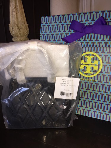 Nwt tory burch - tory,