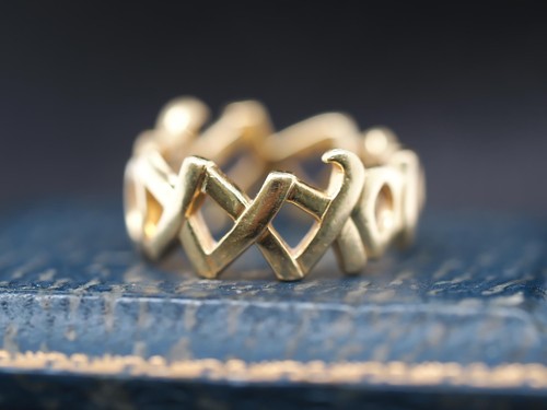 18k yellow gold xxoo - yellow, “xxoo”