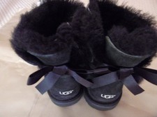 BOOTS UGG NOIRES P 34