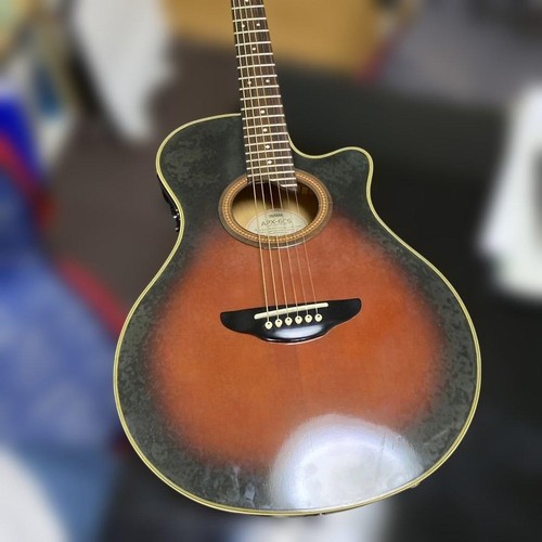 Guitare électrique acoustique