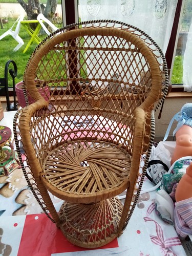 Fauteuil pour poupée rotin - fauteuil,