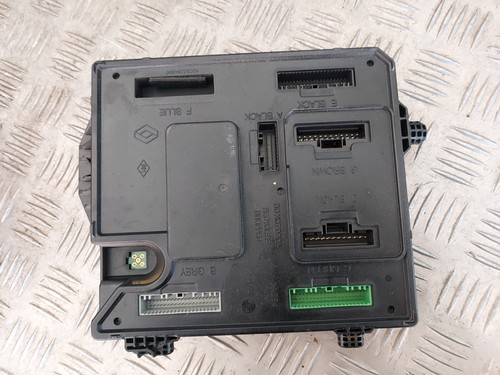 Boitier bcm x95 renault - -,