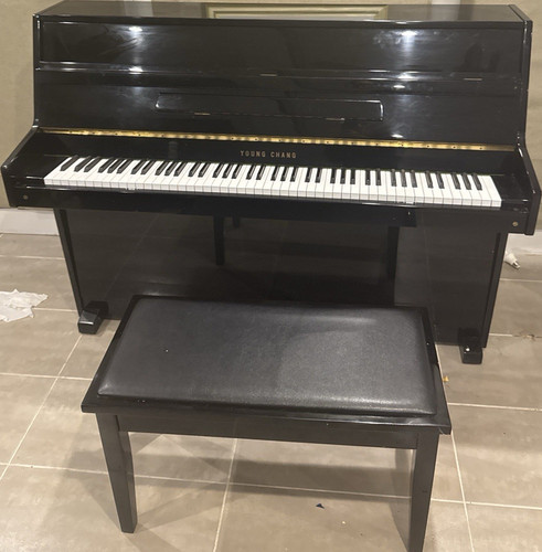 Young chang upright piano - piano, 88