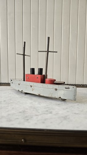 Hess bateau guerre tôle - de,