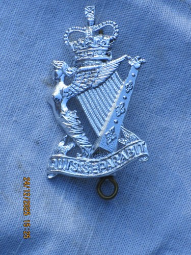 Insigne kilt royal - insigne,