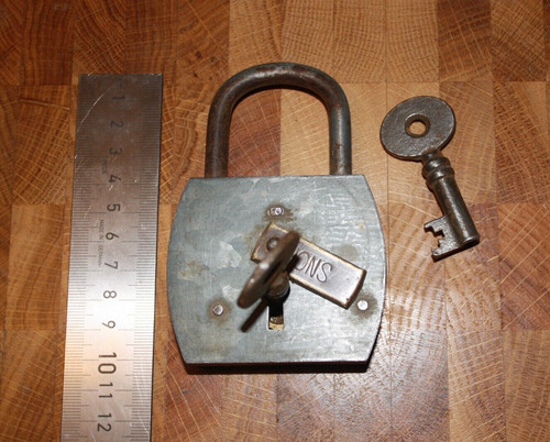Ancien outil cadenas sncf - cadenas,