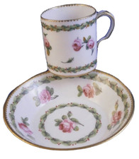 Antique 18thC Sèvres Porcelaine Roses Softpaste Tasse & Soucoupe Porzellan