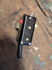 Boitier de raccordement SOCAPEX SOPOS SP-526 KD-9A pour casque Guéneau Pilote