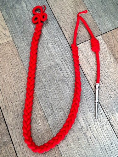 Une fourragère médaille