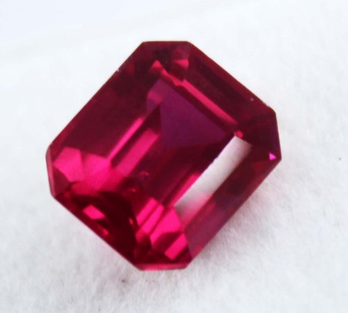 Rubis rouge sang - rouge,