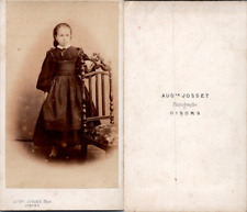 Josset, Gisors, Petite fille en robe et tablier d'écolière, circa 1865 CDV 
