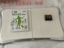 Balance Wii Board + Jeu WiiFit plus pour Wii