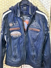 BEAU BLOUSON STYLE BYKER MIXTE IMITATION CUIR BLEU AVEC ÉCUSSONS ET CAPUCHE