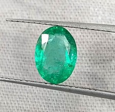 Pierre d'émeraude naturelle