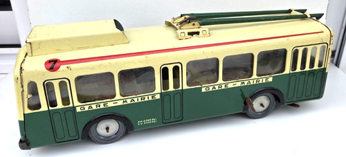 Trolley bus parisien