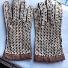 Paire de gants de conduite