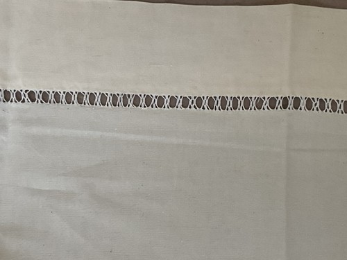 Beau drap brodé - beau,