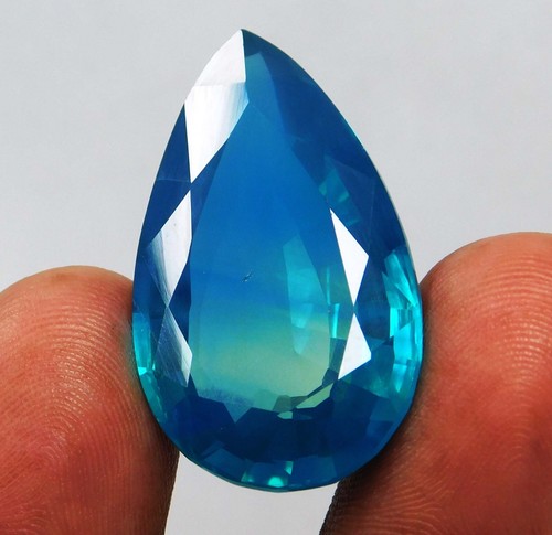 Saphir parti bleu vert naturel - bleu-vert,