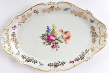 Plat De Service En Porcelaine