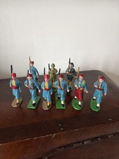 Soldats Quiralu Et Autre Lot