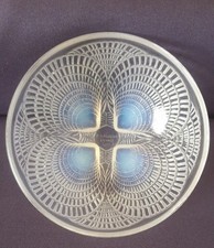 R LALIQUE, jolie petite coupe