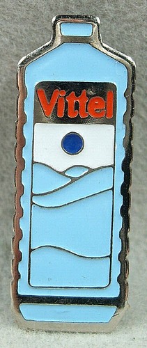 Pin vittel bouteille - pin's,