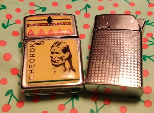 Lot deux briquets - de,