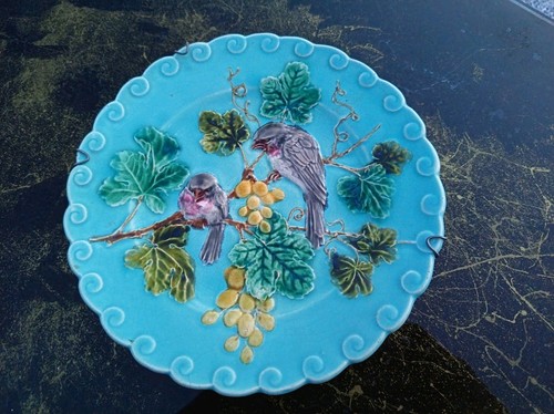 Ancienne assiette barbotine