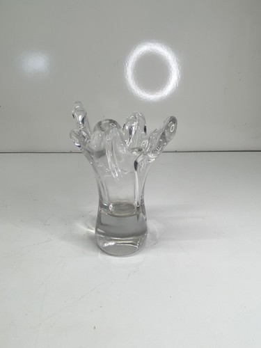 Jolie petit vase - corole, en
