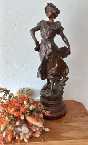 Statue carmen régule - carmen,
