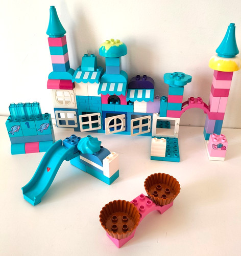 Lot 900 lego - duplo, château