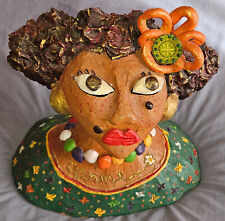 Sculpture terre cuite polychrome " Buste de femme latino " signé " carme "