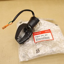 1 BASE CLIGNOTANT AV DROIT OU