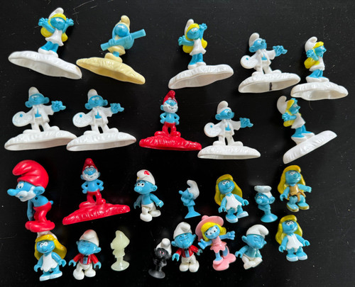 Lot petites figurines - 35,