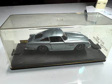 ASTON MARTIN DB5 SOLIDO VEREM