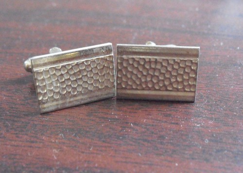 Vintage gold tone metal - gold,