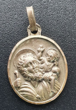 Belle médaille religieuse fin