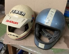 Lot 2 Ancien casque de moto