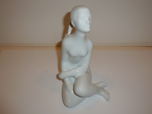 Royal dux figurine woman - royal, w