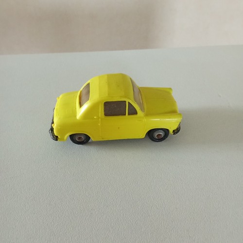 Norev vespa 400 jaune - 1/43,
