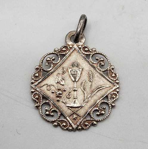 Petit pendentif médaille - , de