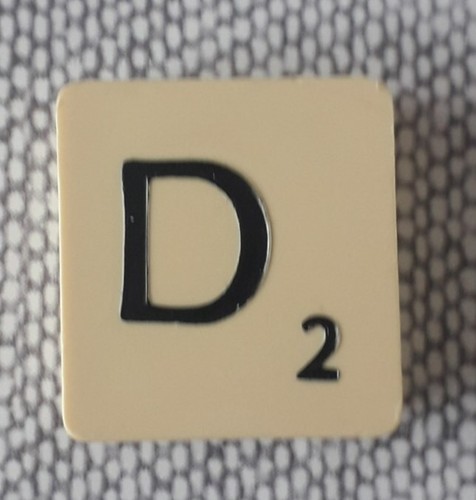 Lettre scrabble - de,