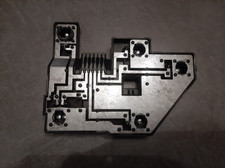 PLATINE FEU ARRIERE  GAUCHE