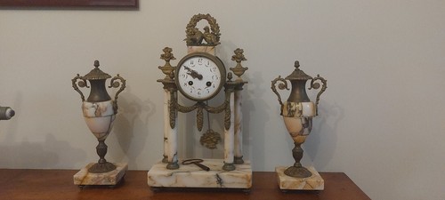 Ancienne superbe pendule de - ancienne, et