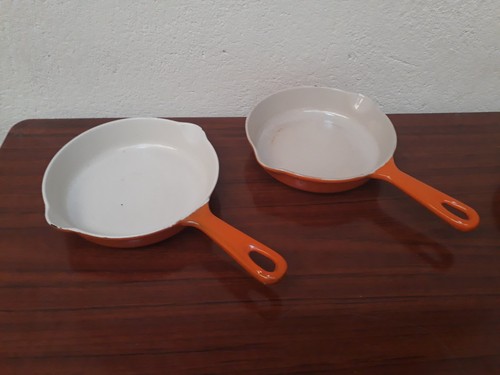 Poele plat creuset fonte - plat, le