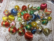 Lot boules de soie pour sapin