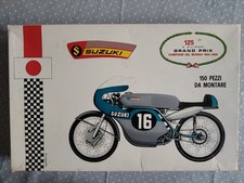 maquette moto SUZUKI 125 grand prix PROTAR AU 1/9